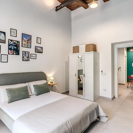 Nextstoppignasecca *